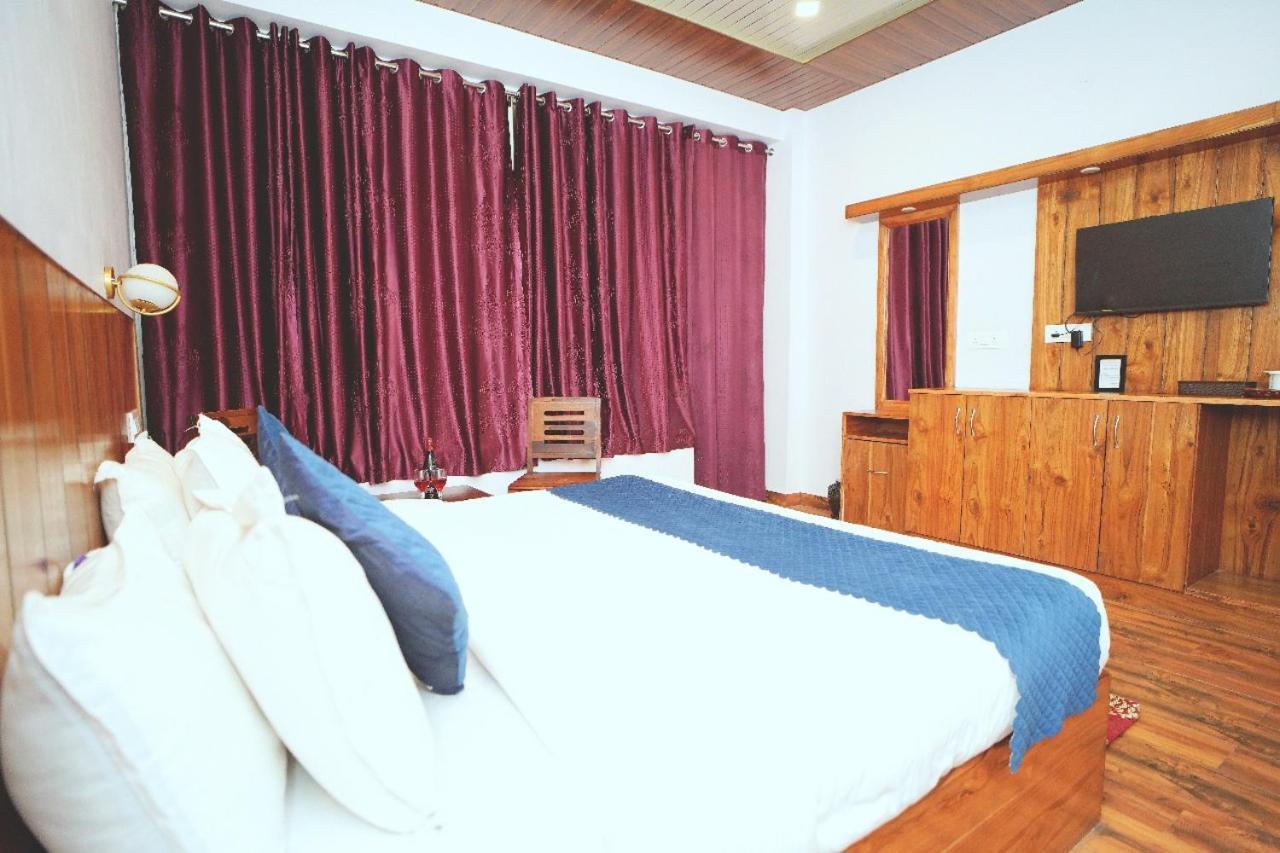 Hotel Kasauli View Cafe Restaurant Open Terrace Mountain View ภายนอก รูปภาพ